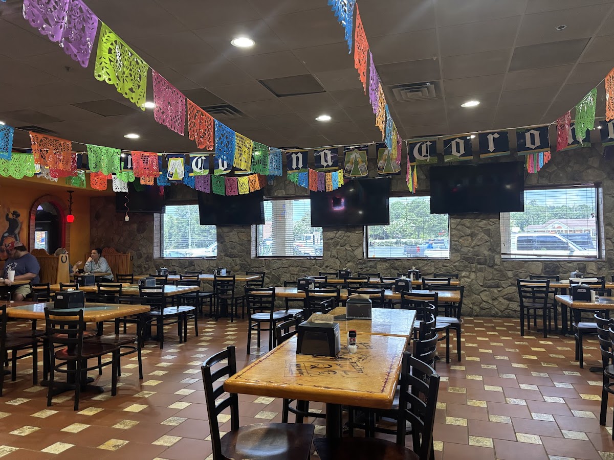 El Mariachi Loco Mexican Restaurant Photo 6