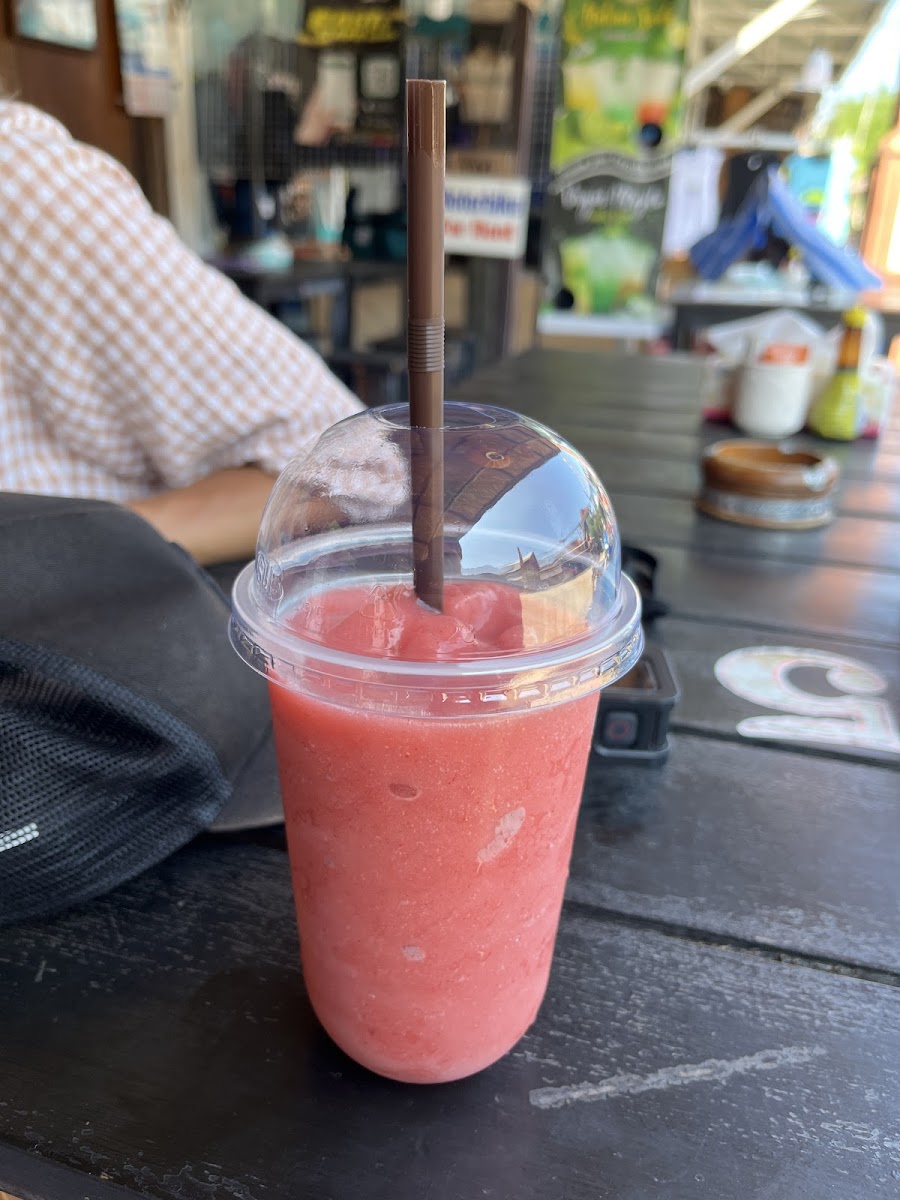 Mama & Papa Fruit Shake Photo 10