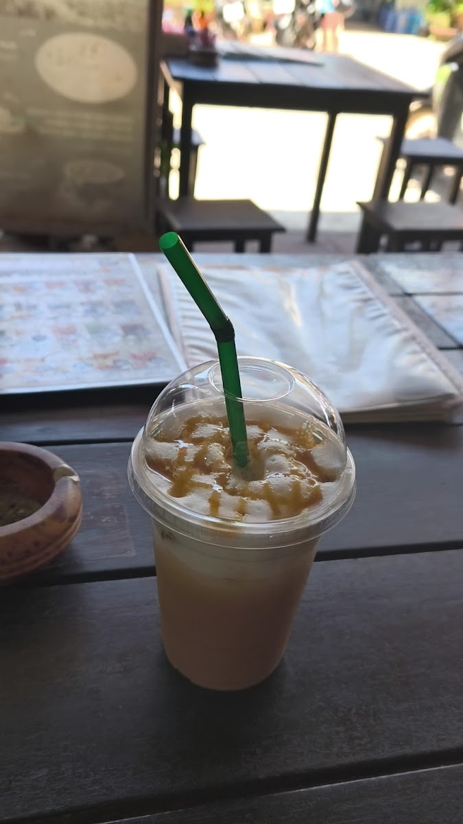 Mama & Papa Fruit Shake Photo 2