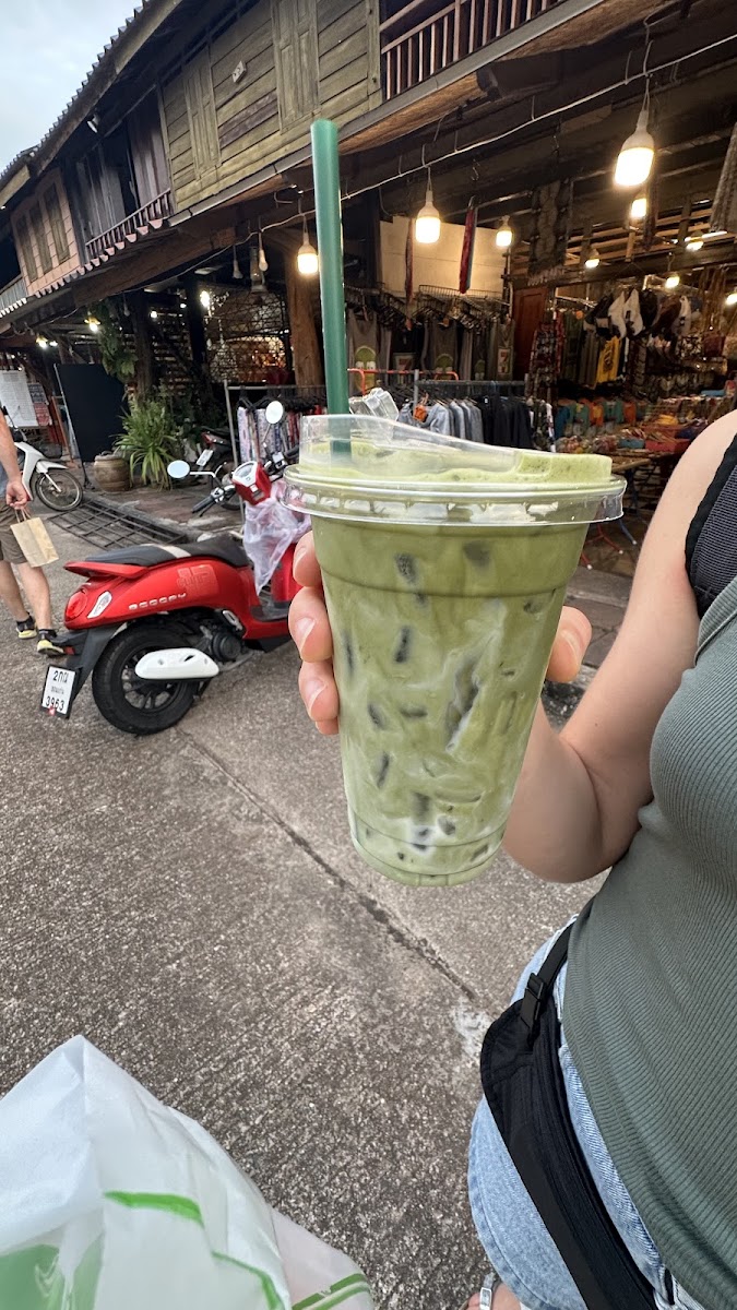 Mama & Papa Fruit Shake Photo 7