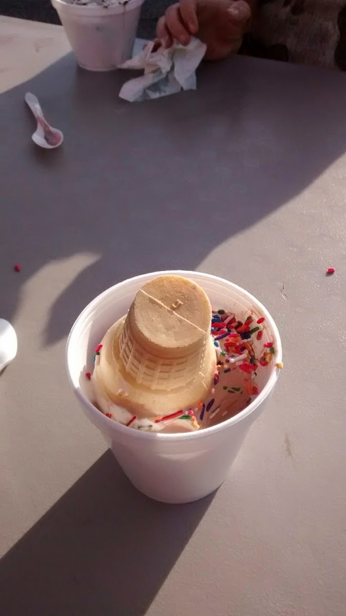 Dusty s Dairy Bar & Grill Photo 9
