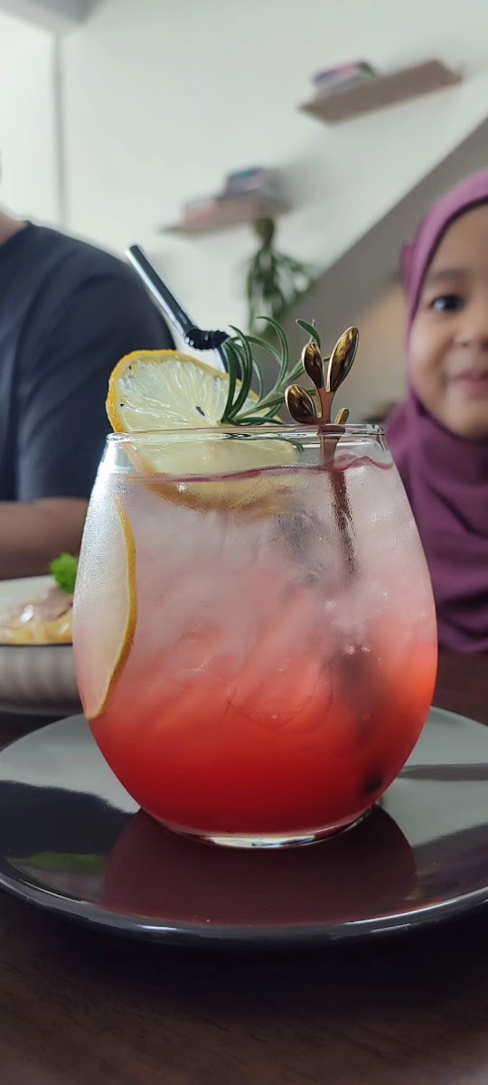 Mendung Kafe Photo 2
