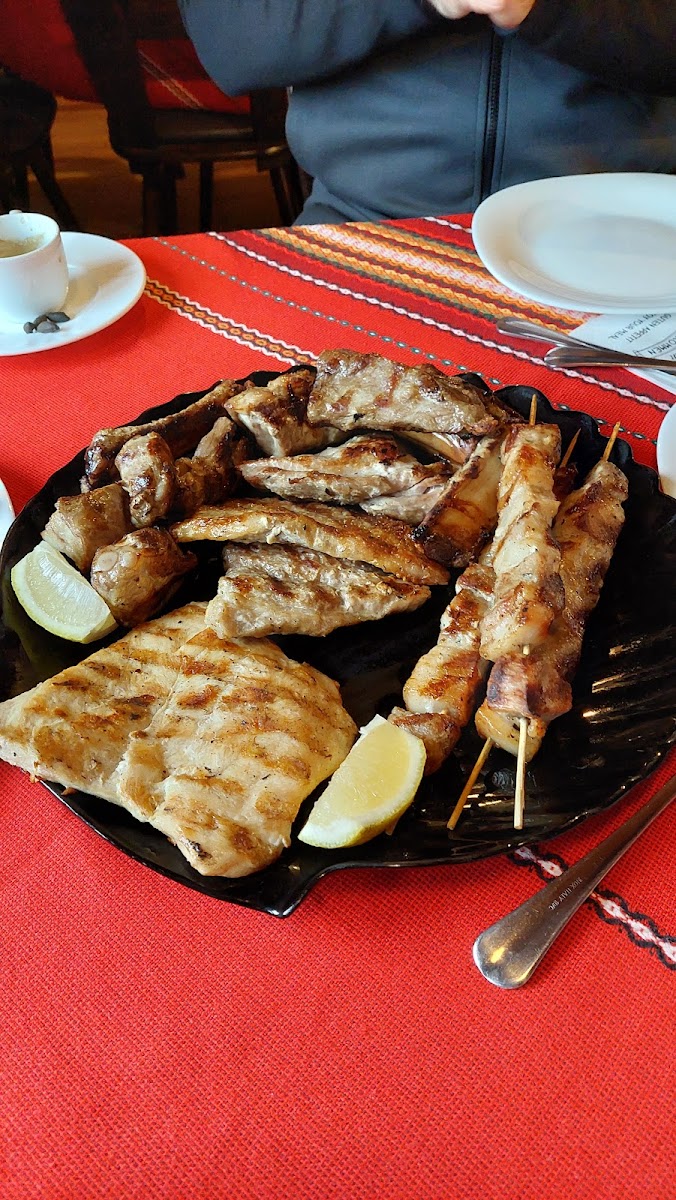 Bulgarisches Restaurant Rebeka Photo 10