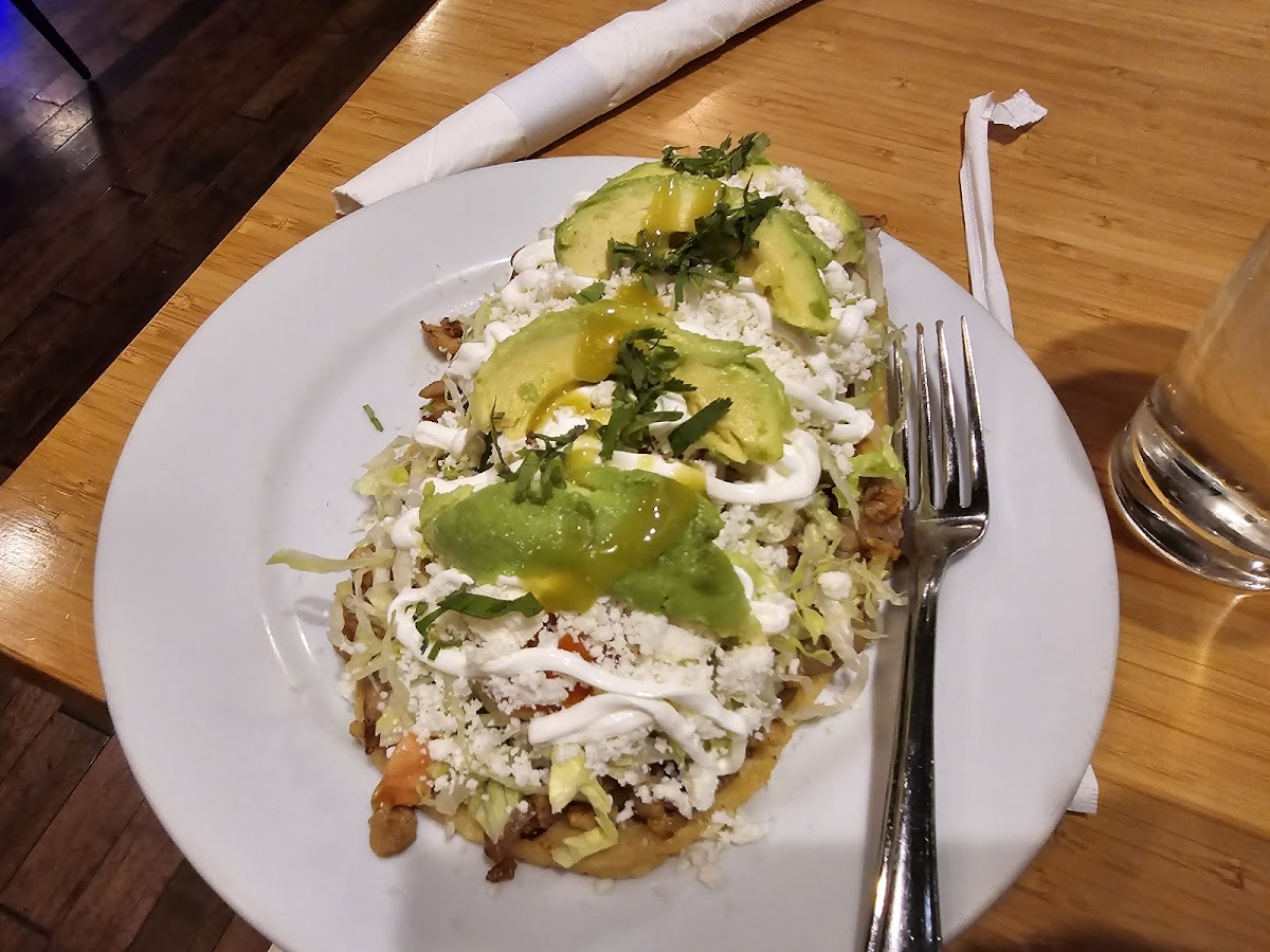 El Cantarito Restaurant & Bar Photo 6