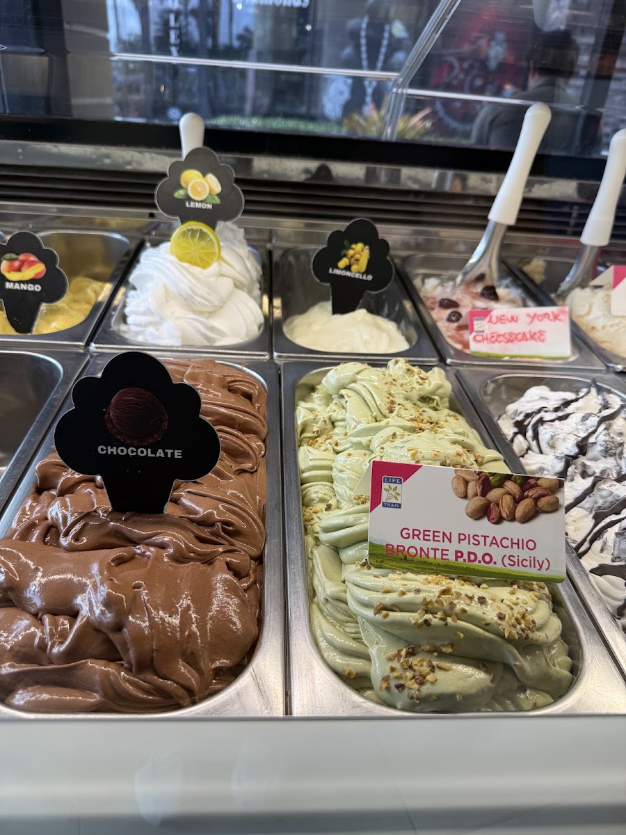 Amore Caffe Boca gelateria ( ice cream ) Photo 3
