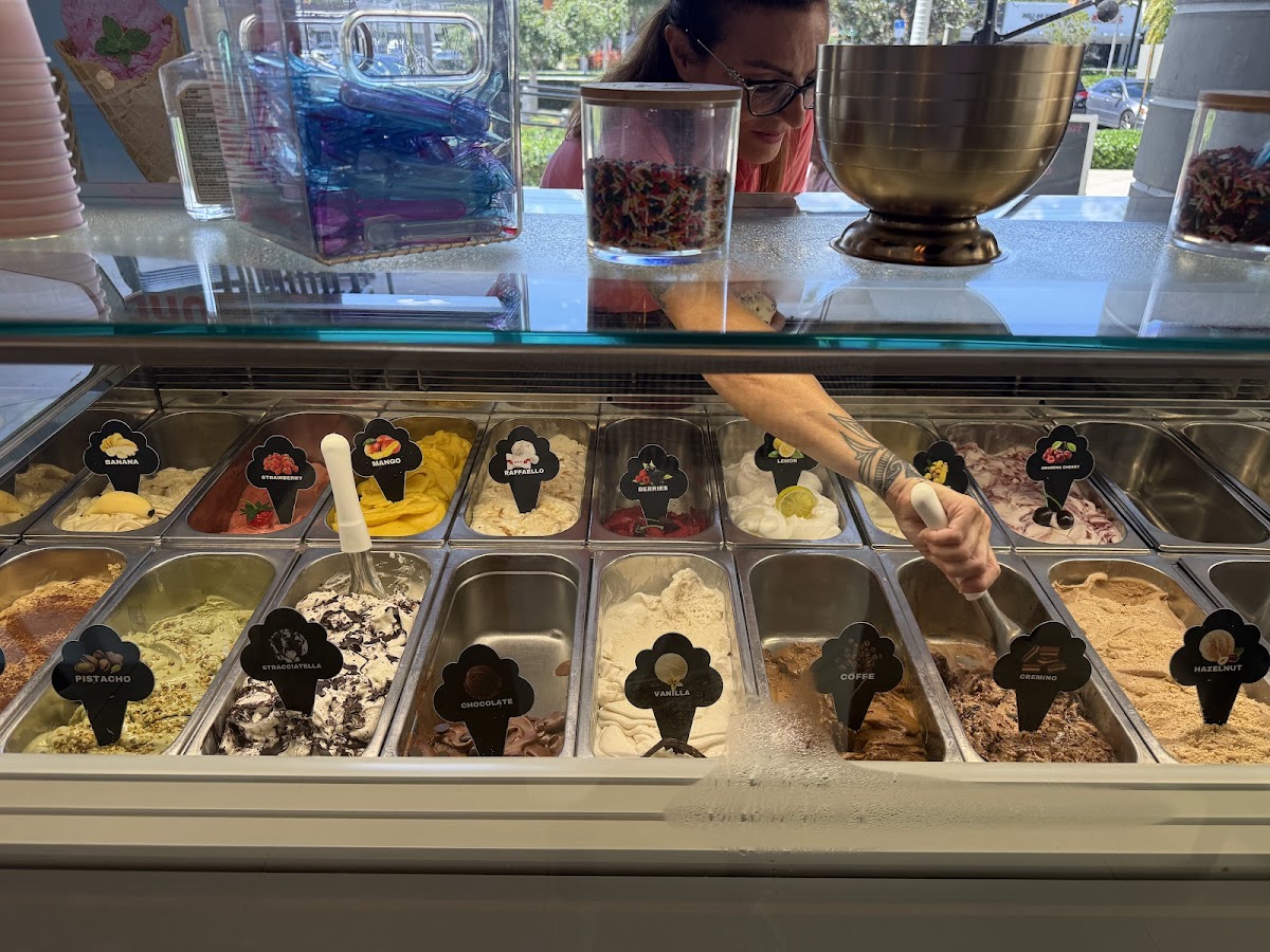 Amore Caffe Boca gelateria ( ice cream ) Photo 4