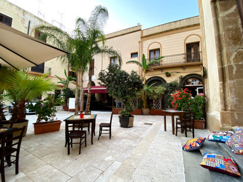 Cafè Funduq Restaurant