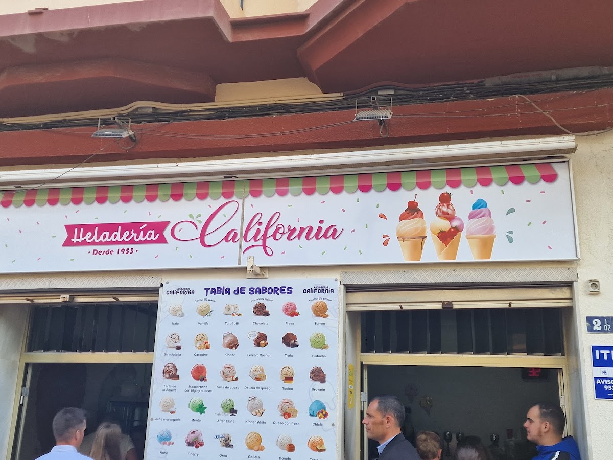 Heladería California Photo Menu 6