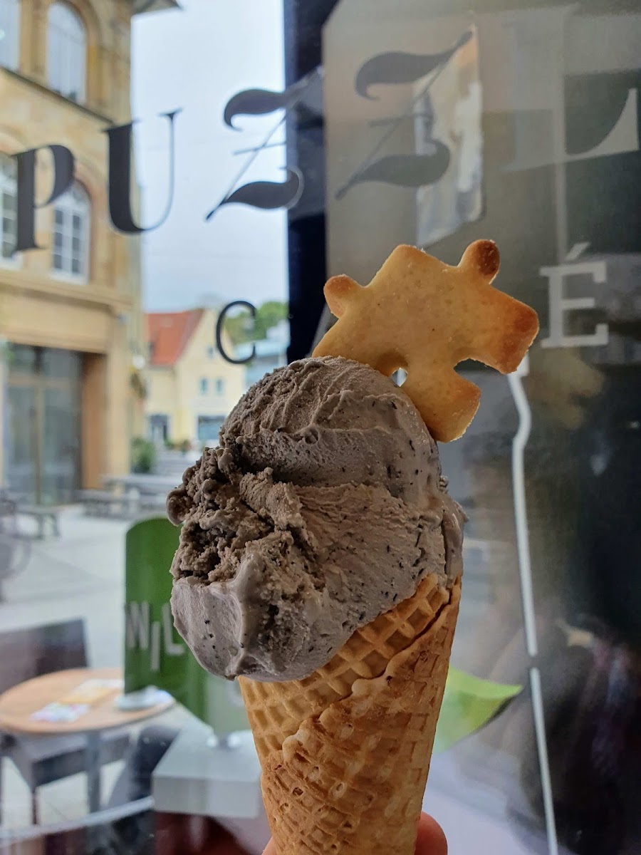 Puzzles Café & Gelateria Photo 8