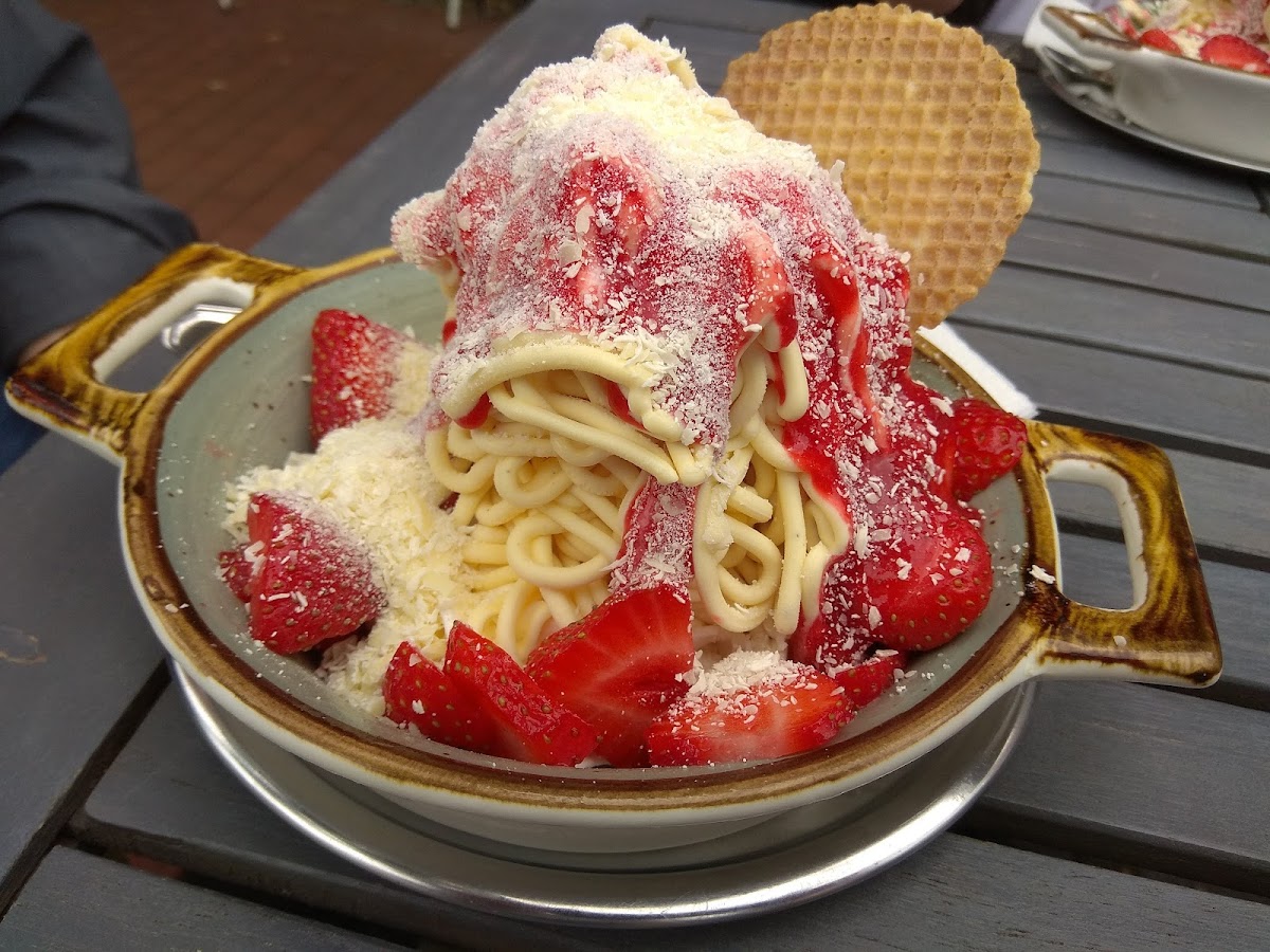 Bruder‘s Eiscafe & Bistro Photo 8