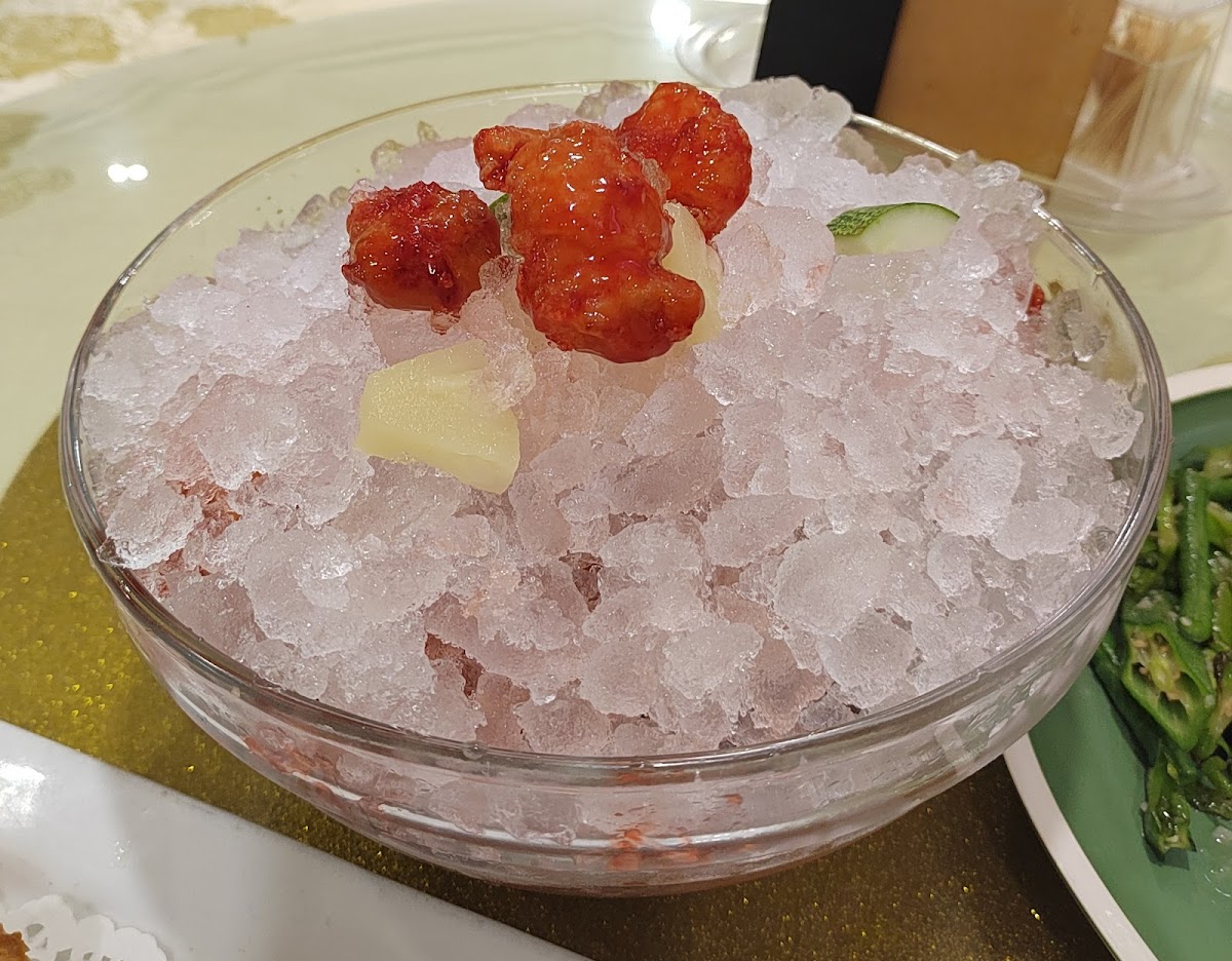 Legend Restaurant Photo 4