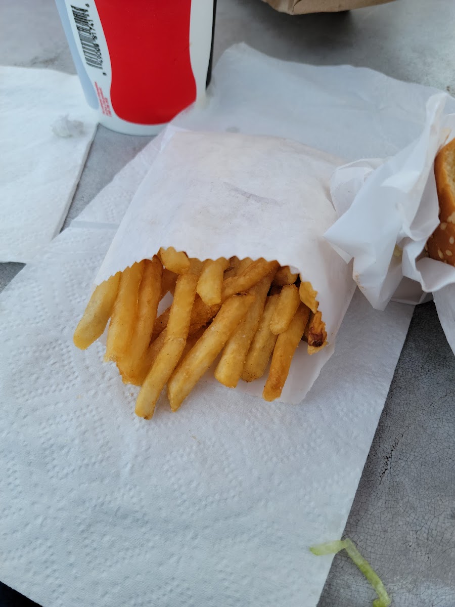 Tootsie's Photo 10