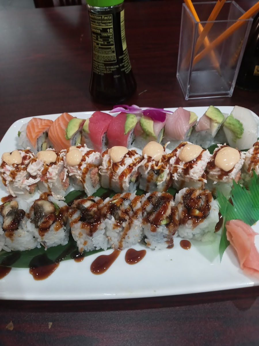 Sushi World by Oishii Photo 5
