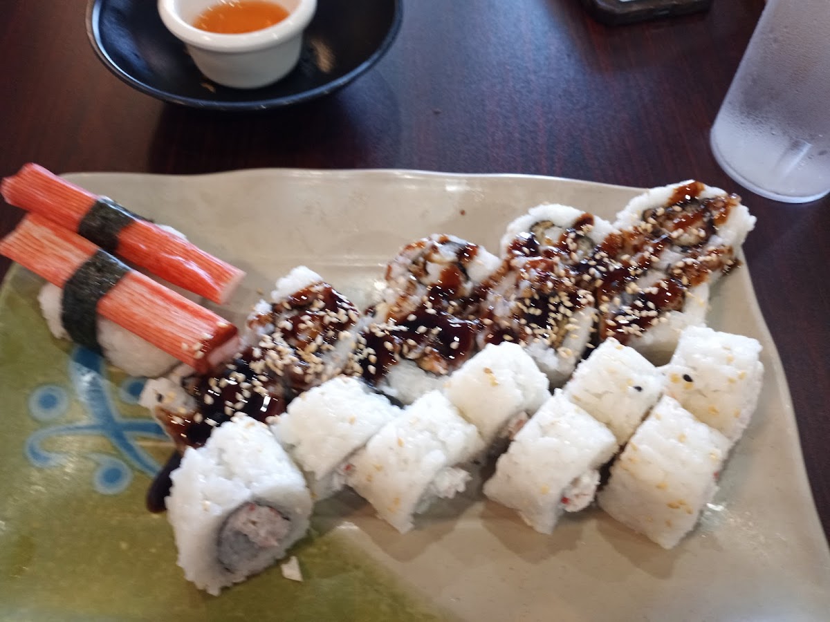Sushi World by Oishii Photo 6