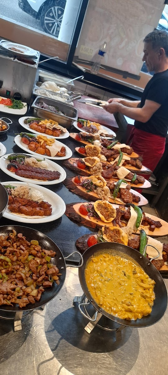 Adana Sofrasi Şamdanli Sahne Photo 10