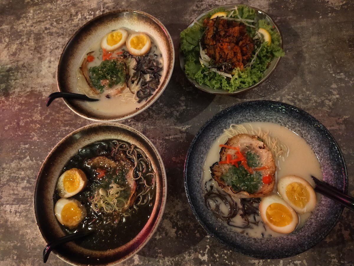 Mad Ramen Bar Photo 5