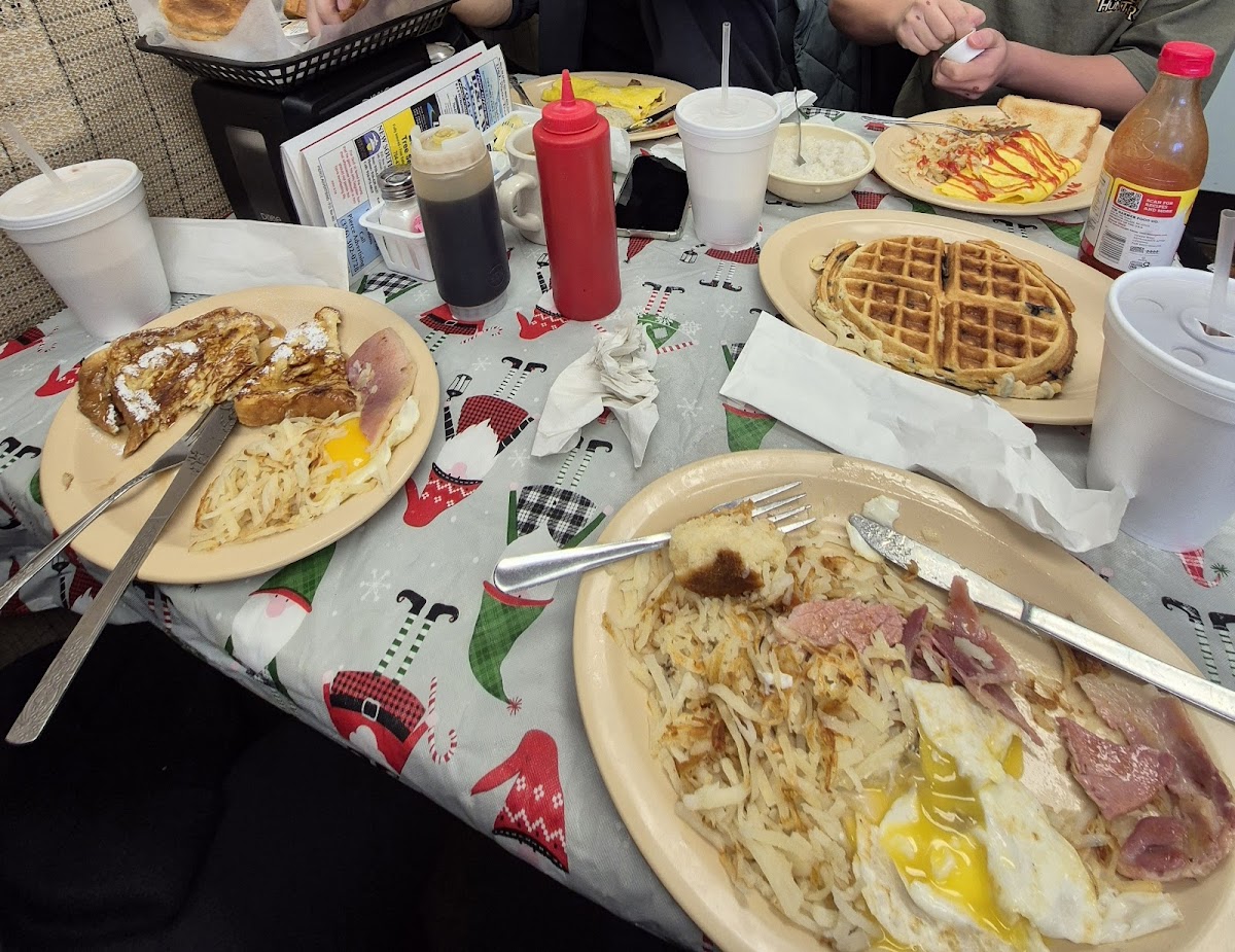 Main Street Grill LLC Photo 2