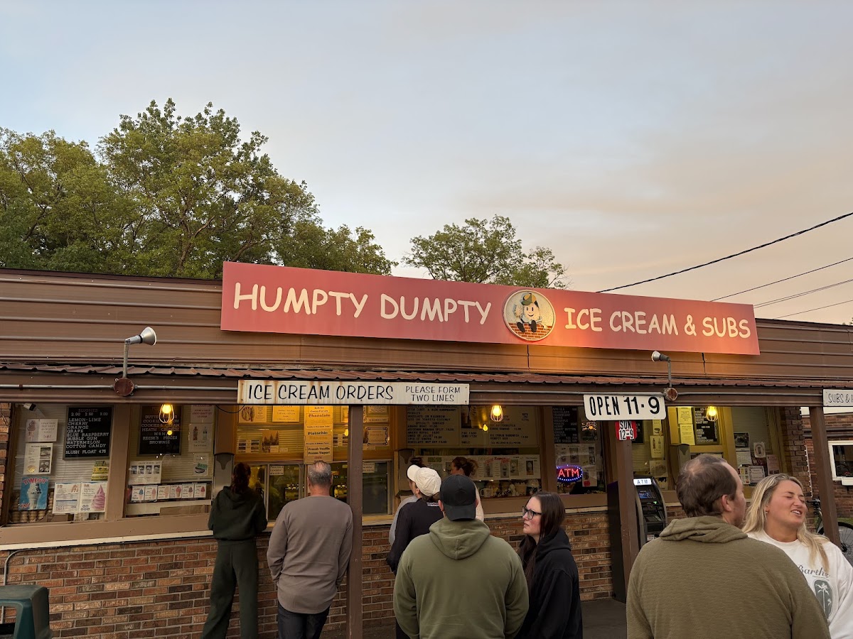 Humpty Dumpty Ice Cream & Subs Photo 2