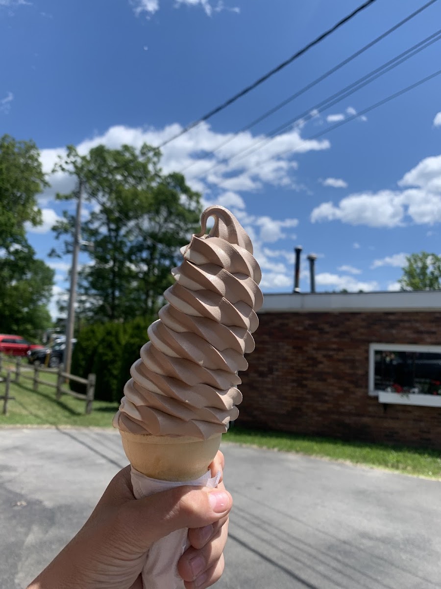 Humpty Dumpty Ice Cream & Subs Photo 5