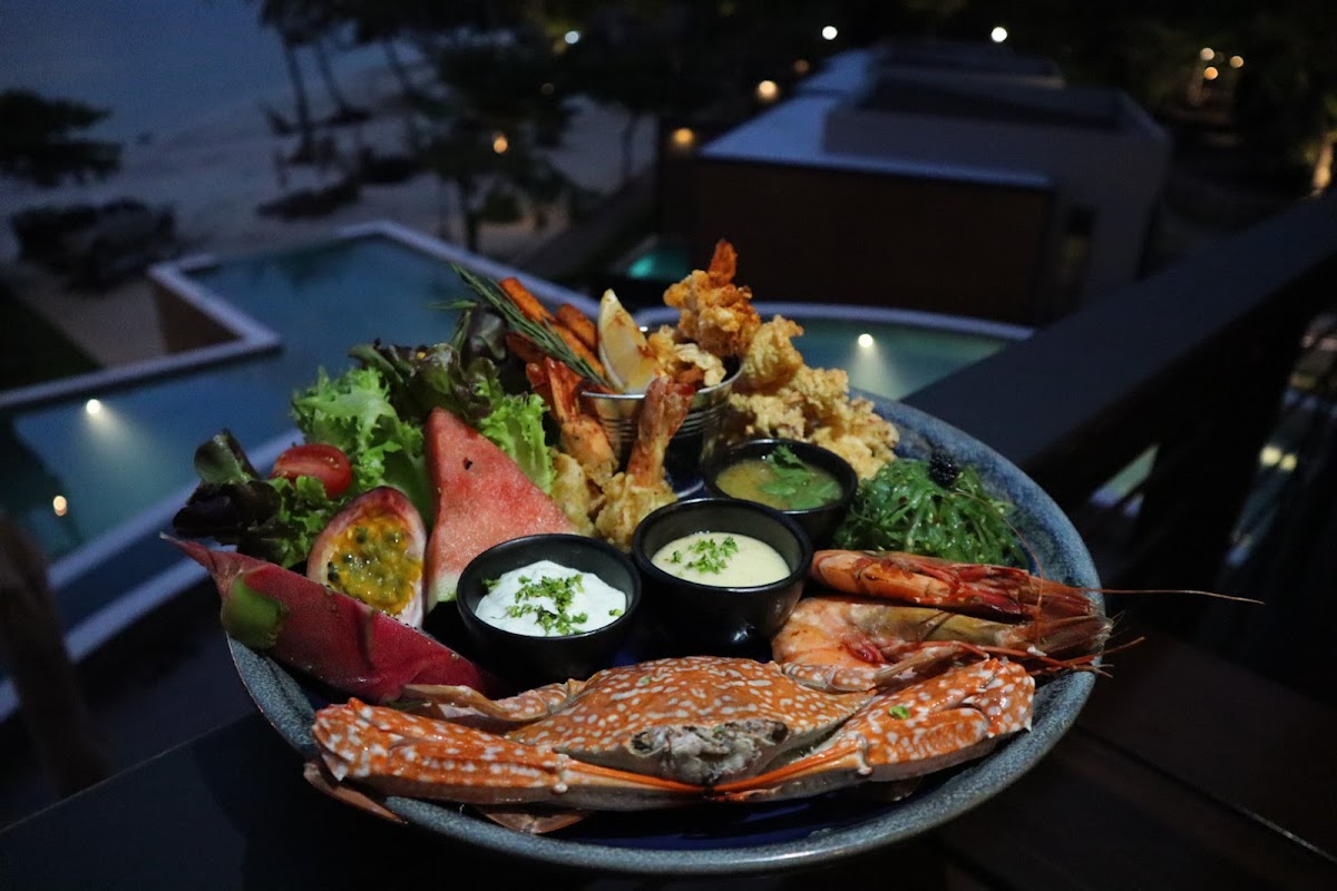 The Cabin Bar & Grill Photo 3