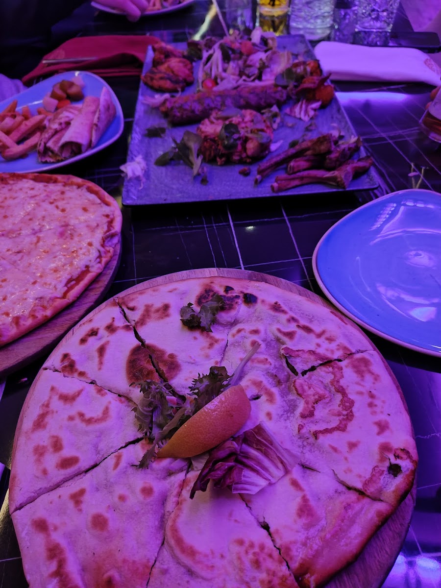 Lebanese Grill Restaurant Photo 6