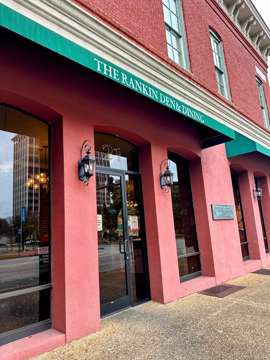 Rankin Den & Dining