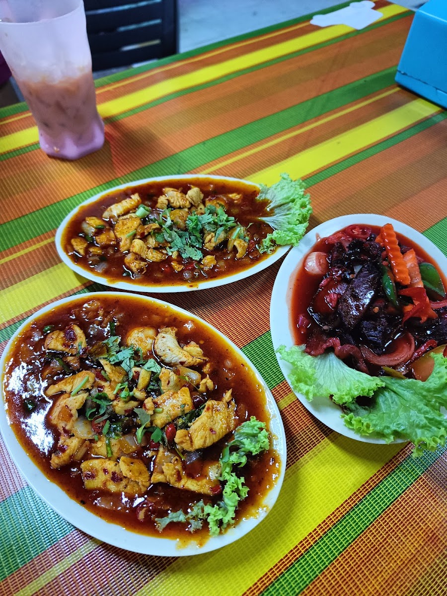 Seri Chendering Seafood Photo 4