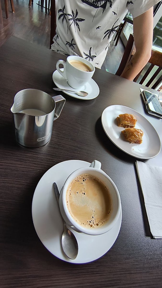 Miran Restaurant Photo 6