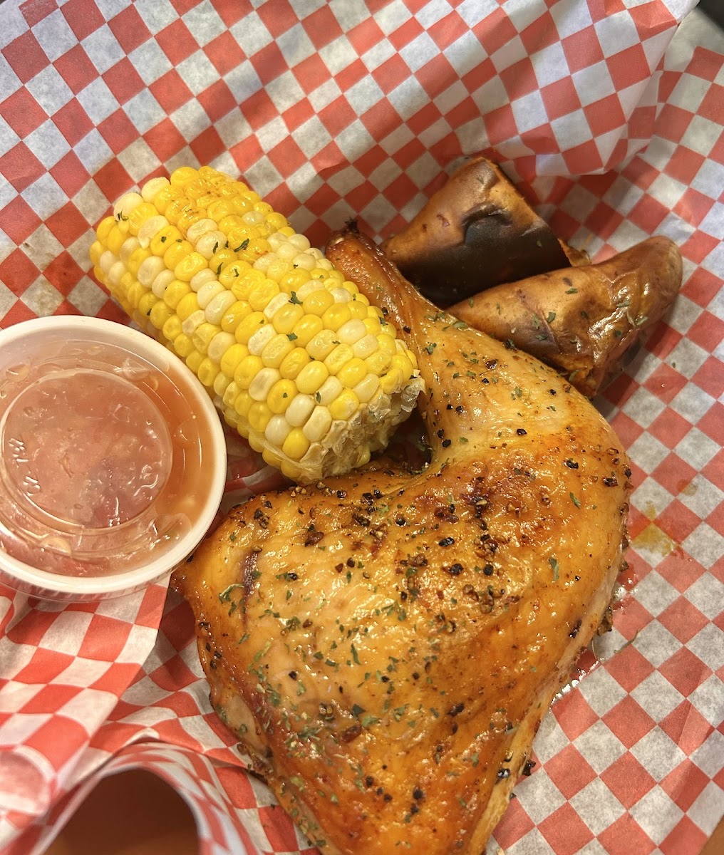 Pollo Tropiko Photo 4