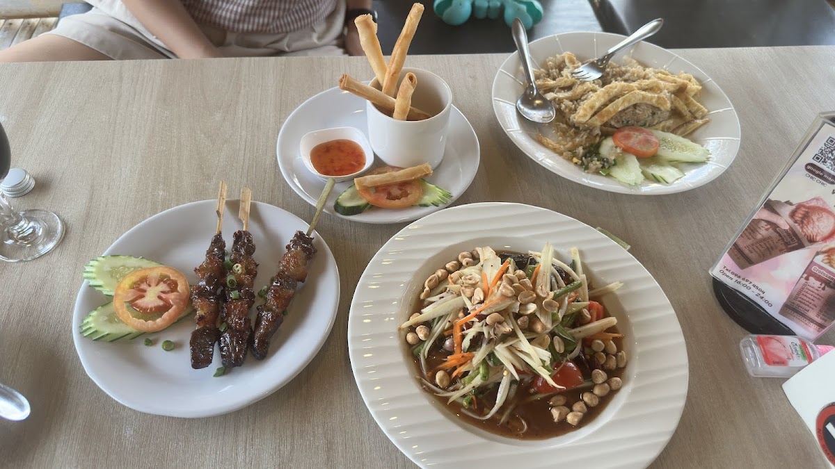 ชิกชิกร้านอาหารเชียงใหม่ CHIC CHIC Chiang Mai Food & Party | ร้านอาหารครบวงจร & จัดเลี้ยง ปาร์ตี้ คา Photo 3