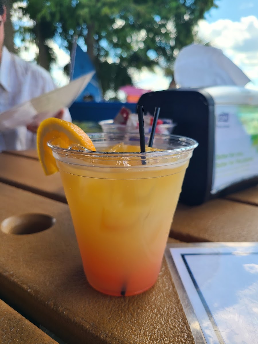 Kalua Beach Bar Photo 7