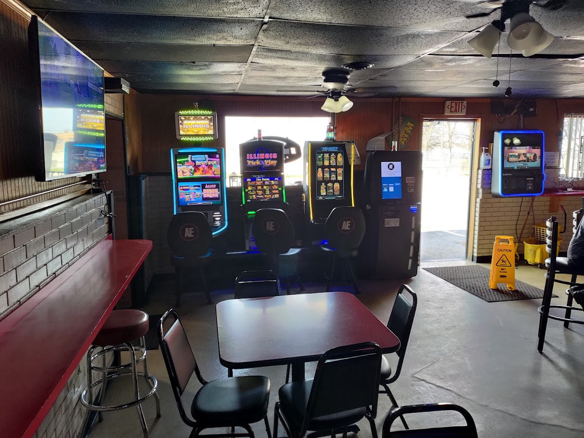 Sparky's Bar & Grill Photo 3
