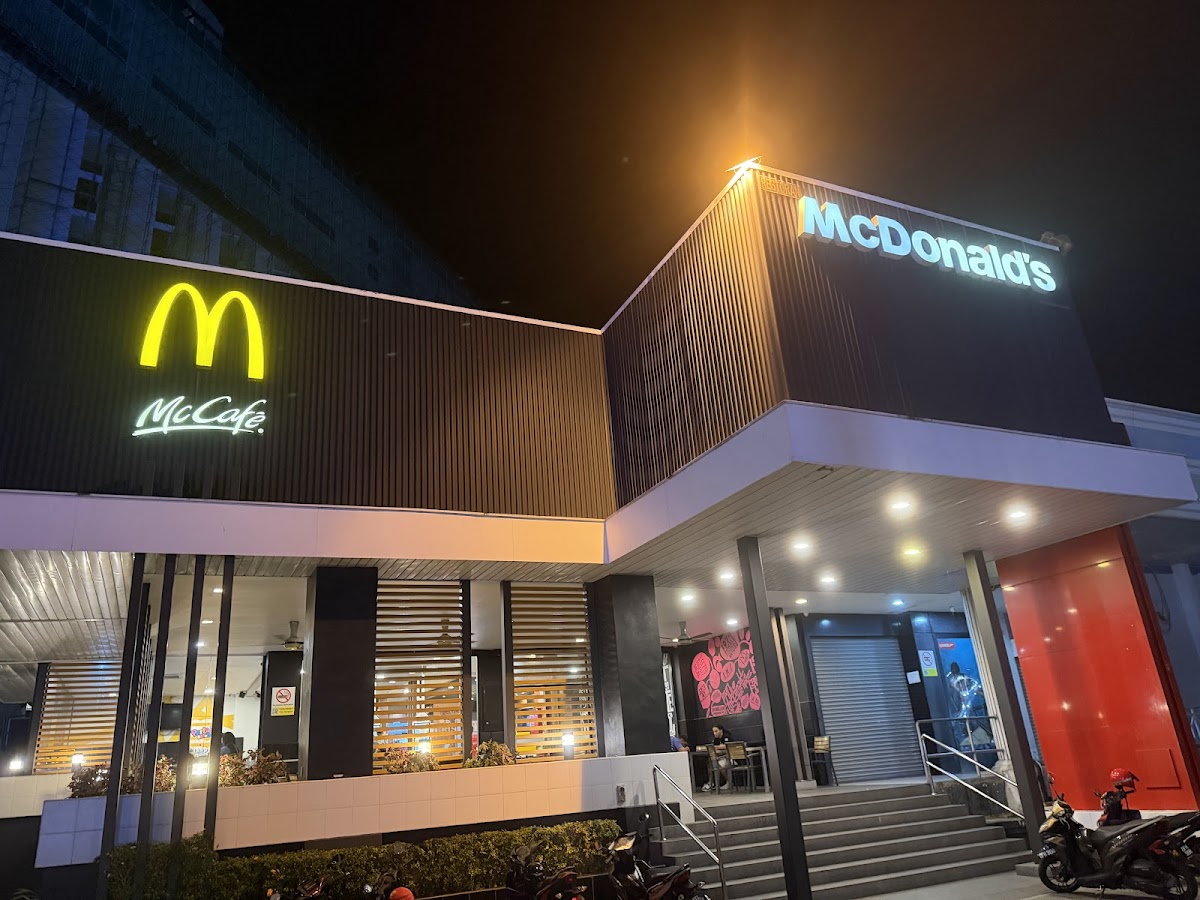 McDonald's Underwater World Langkawi Photo 3
