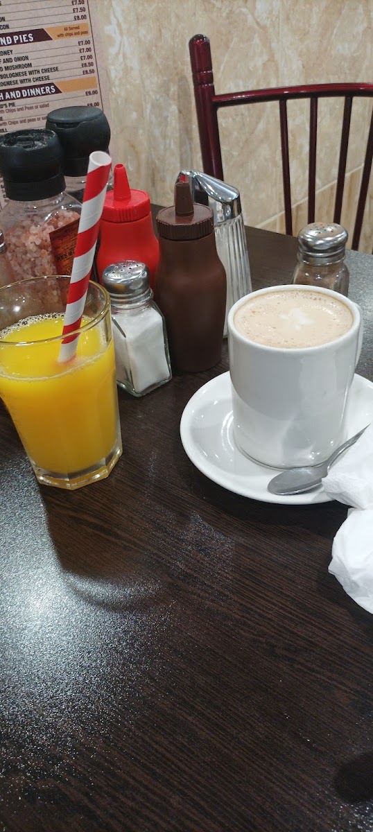 Pop Inn Cafe Photo 9