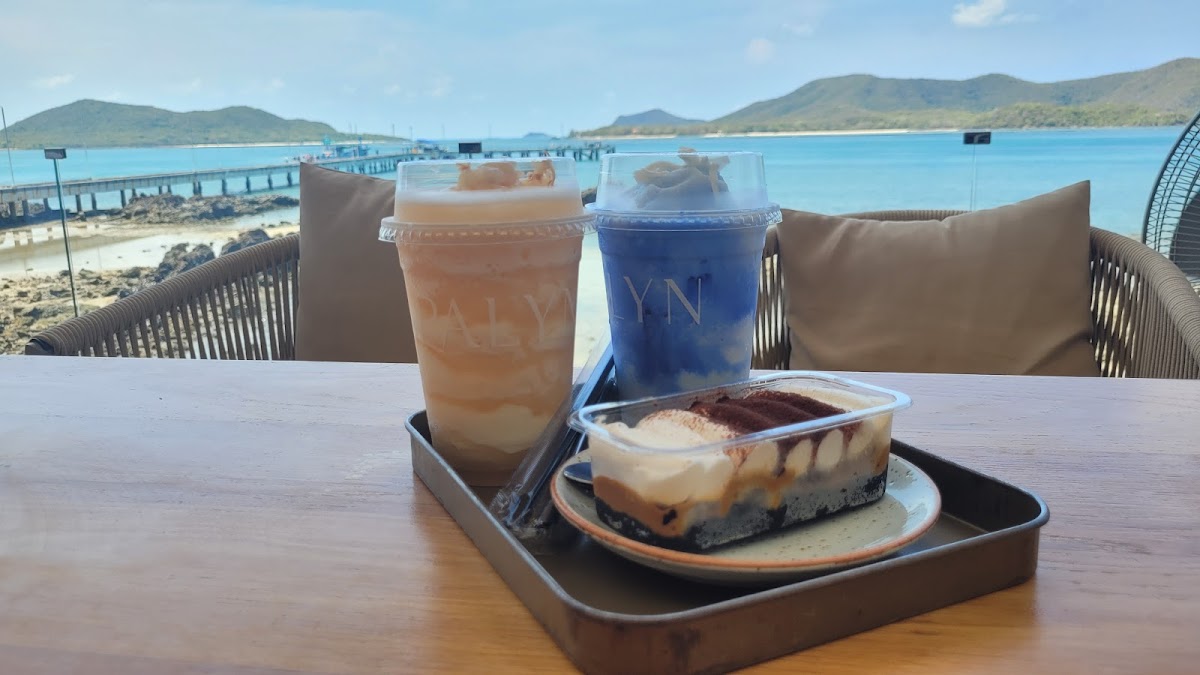 Palyn Cafe and Eatery Photo 4