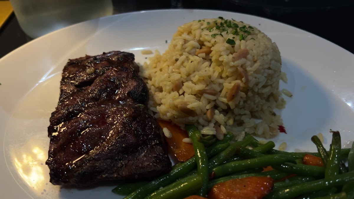 Pop's Uptown Supper Club Photo 2