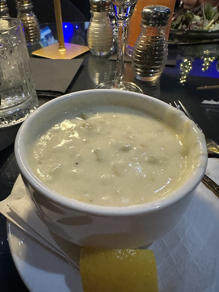 Pop's Uptown Supper Club Photo 8