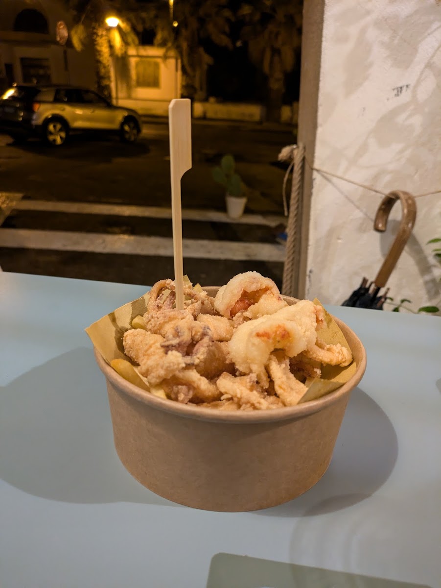 Dal Lisca Street Fish Photo 5