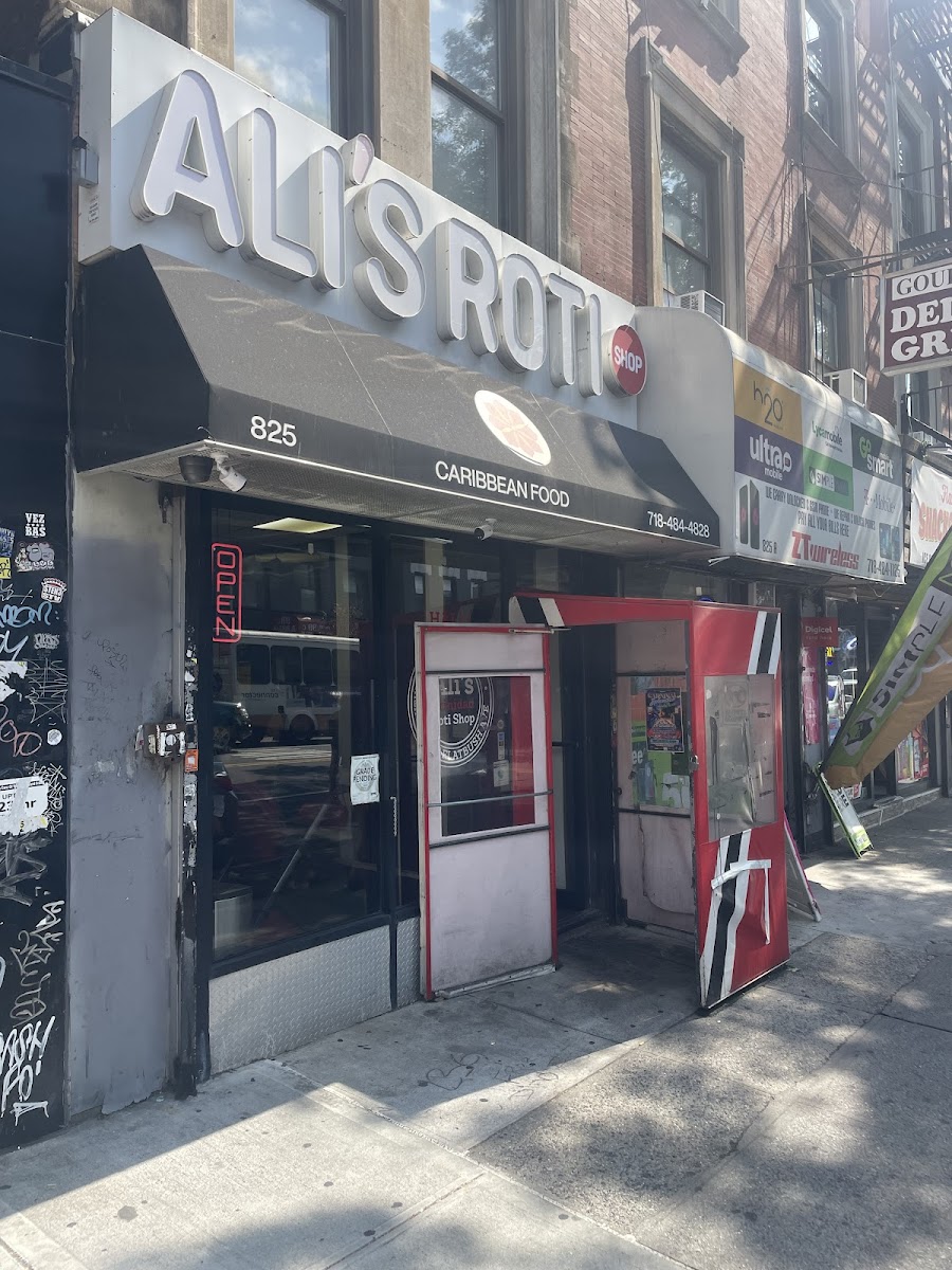 Ali’s roti shop Photo 4