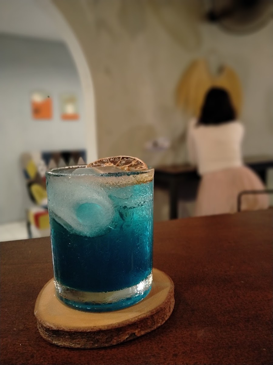 elka coffee & billiard Photo 6