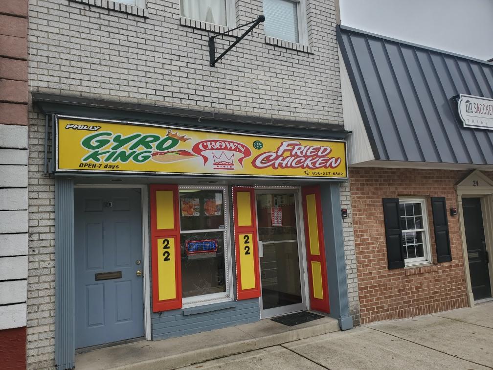 Crown Chicken and Gyro Woodbury Photo 1