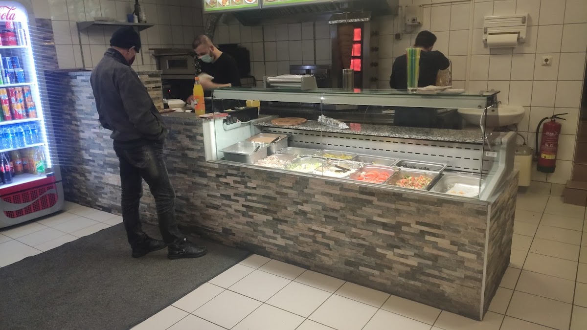 Jaima Döner Pizzahaus Photo 3