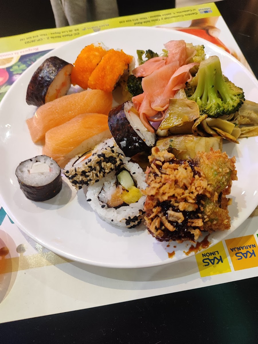 AMZNIA BUFFET Photo 9