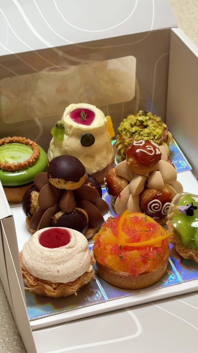 Re Patisserie Photo 2