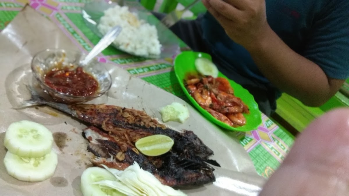 warung bu lani pantai pasir putih Photo 5