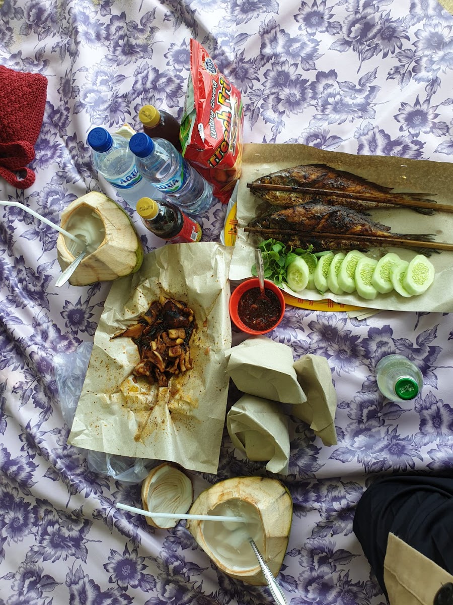 warung bu lani pantai pasir putih Photo 6