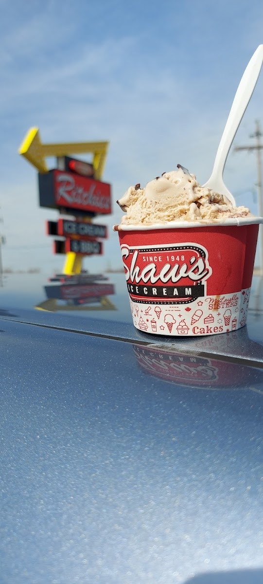 Ritchies Ice Cream & BBQ Photo 8