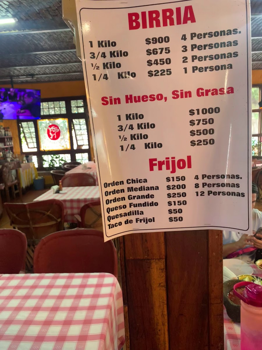 Birrieria Chololo Photo Menu 8