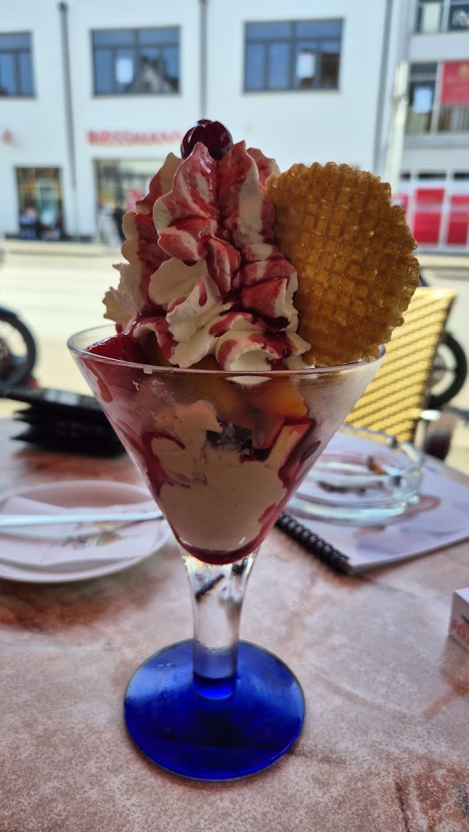 Eiscafé Gambino Photo 4