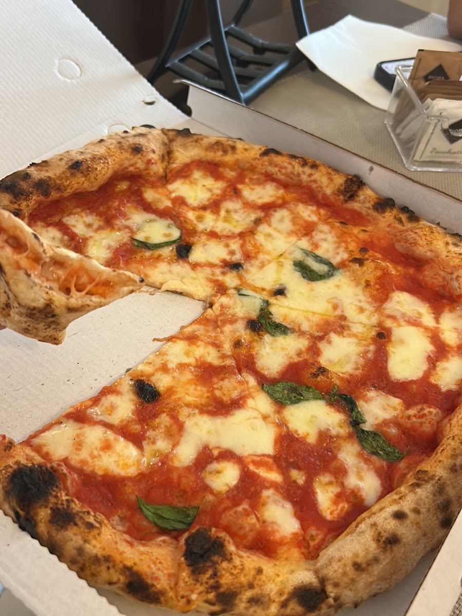 Bacia la Mano - Pizzeria d'Asporto Genova Photo 5
